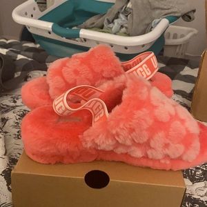 Women’s ugg pink poppy slides